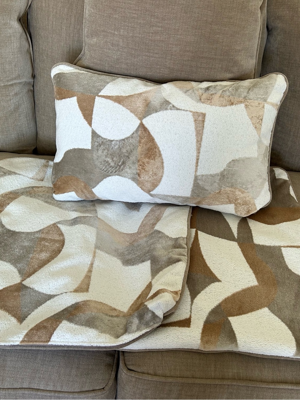 4 Michael Nicholas Modern Decorative textured Couch Throw Pillows COVERS ONLY